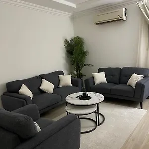 شقة شقه غرفه وصاله بدخول ذاتي بالملقا, الرياض